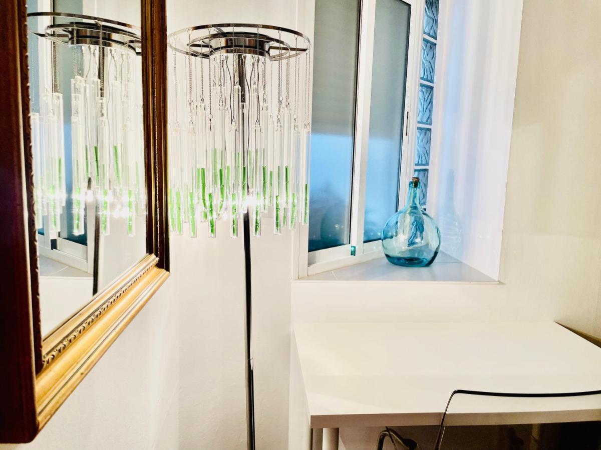 Apartamento Puerta Carmona Sevilla Kültér fotó