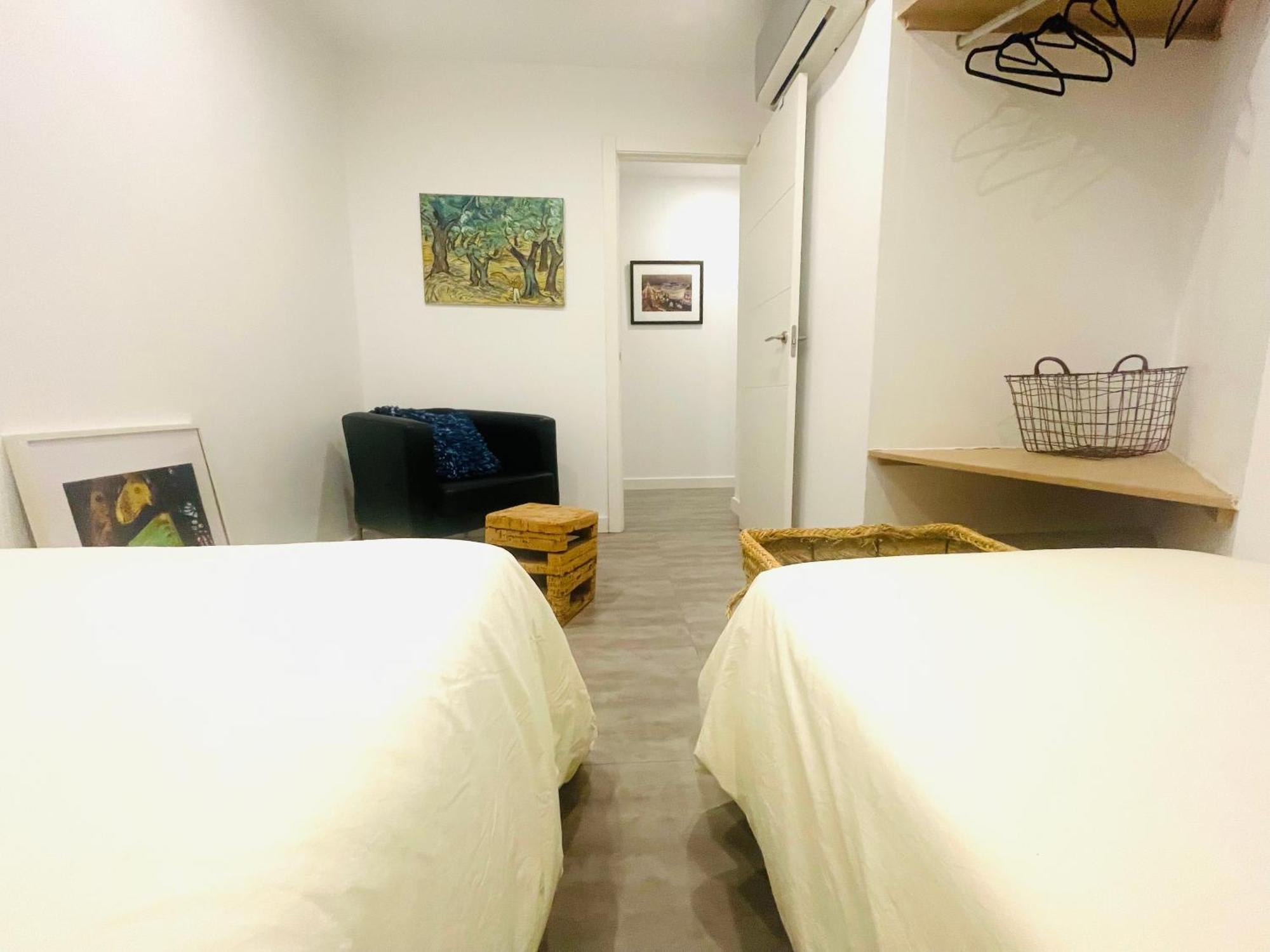 Apartamento Puerta Carmona Sevilla Kültér fotó