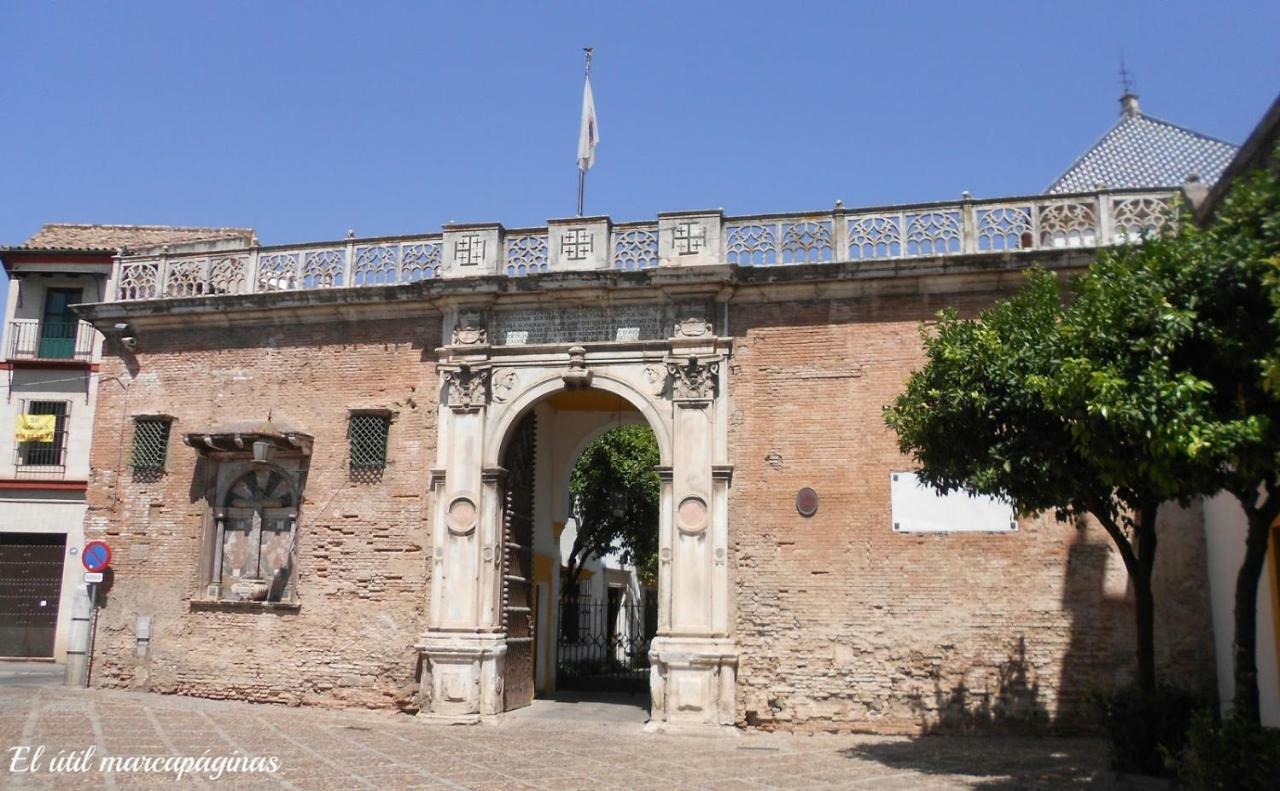 Apartamento Puerta Carmona Sevilla Kültér fotó